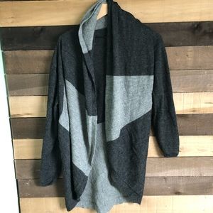 Indigenous Women's Cardigan size Medium